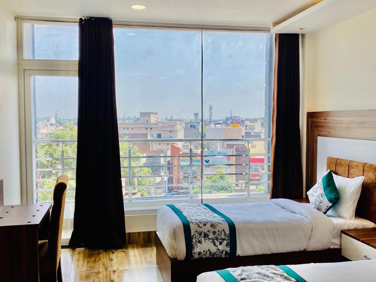 Hotel White House By An Hotels - Walking Distance From Golden Temple Amritsar Exterior foto